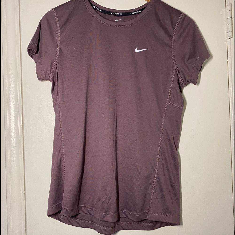 Nike Running Top (Drifit) 🏃🏾‍♀️